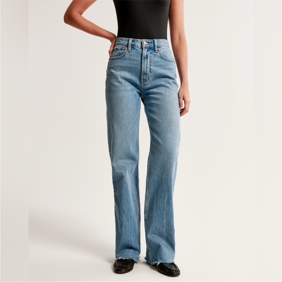 Abercrombie & Fitch Denim - Abercrombie & Fitch The 90s Relaxed Jean High Rise 26 D7
